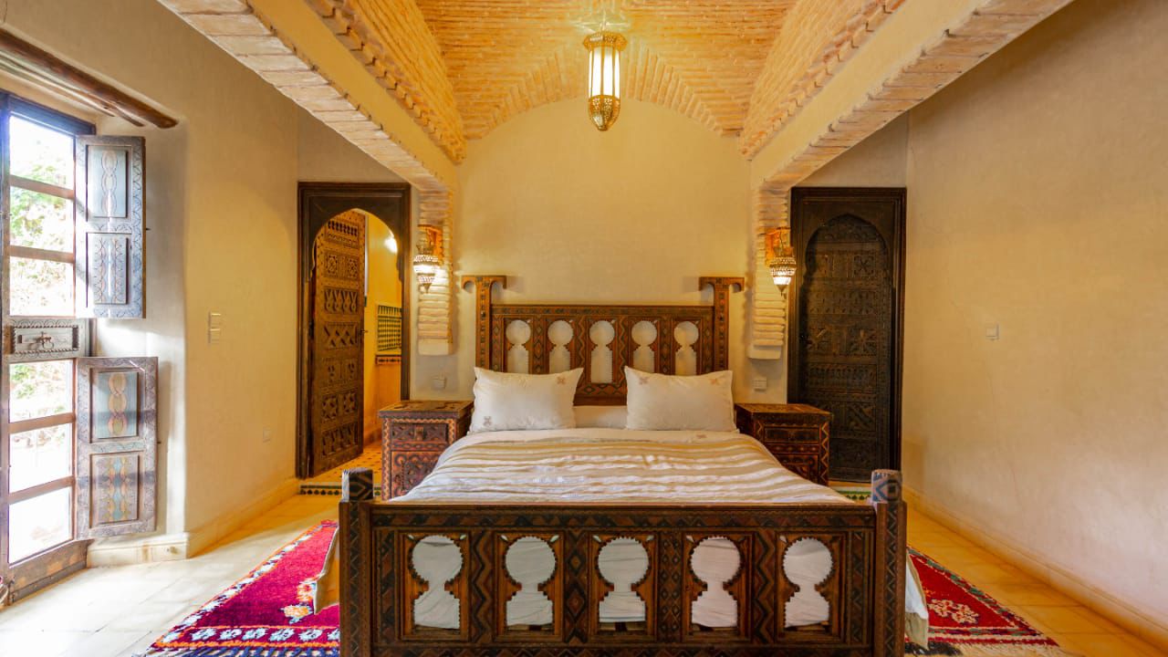 Suite Lakhti